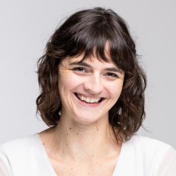 Kat Dekker Head Shot