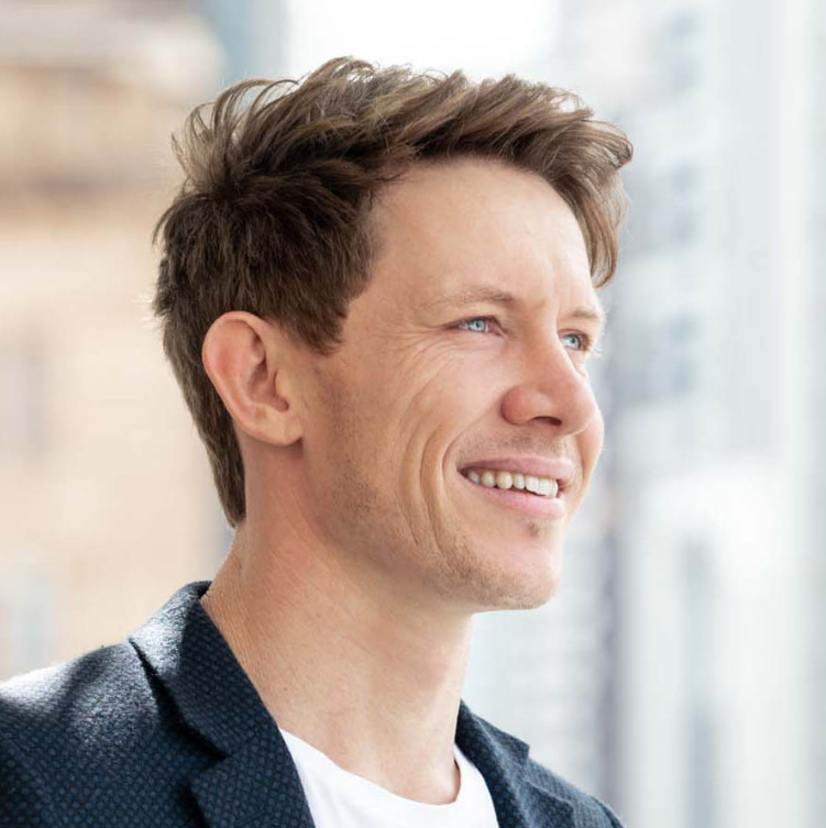 Tom Allen Head shot